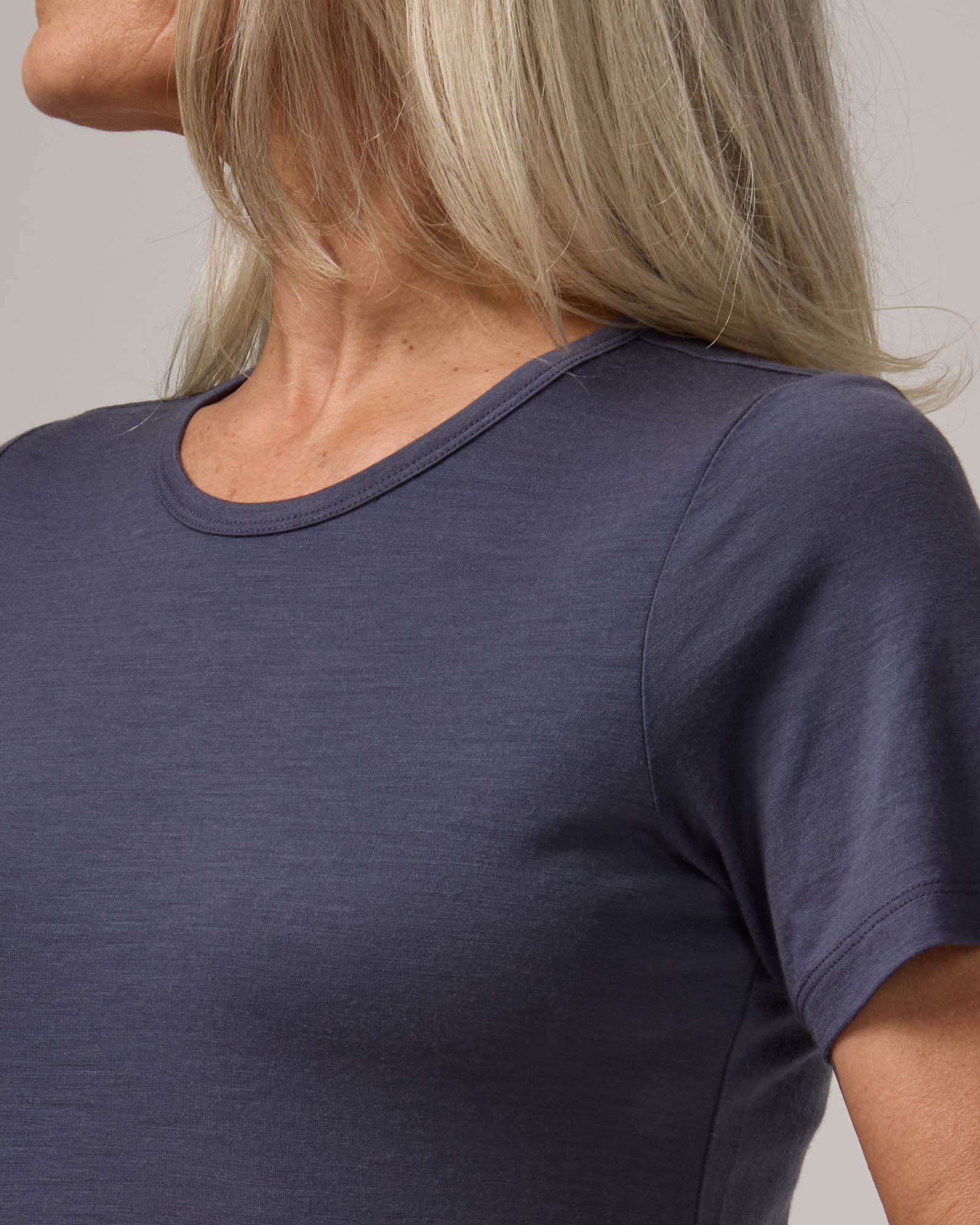 Cara 100% Wool Fitted Tee - Image 4